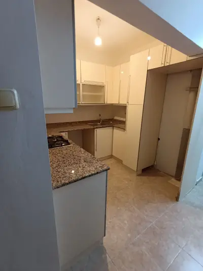 BAKIRKÖYDE SÜPER LOKASYONDA SATILIK BAHÇEKATI DAİRE